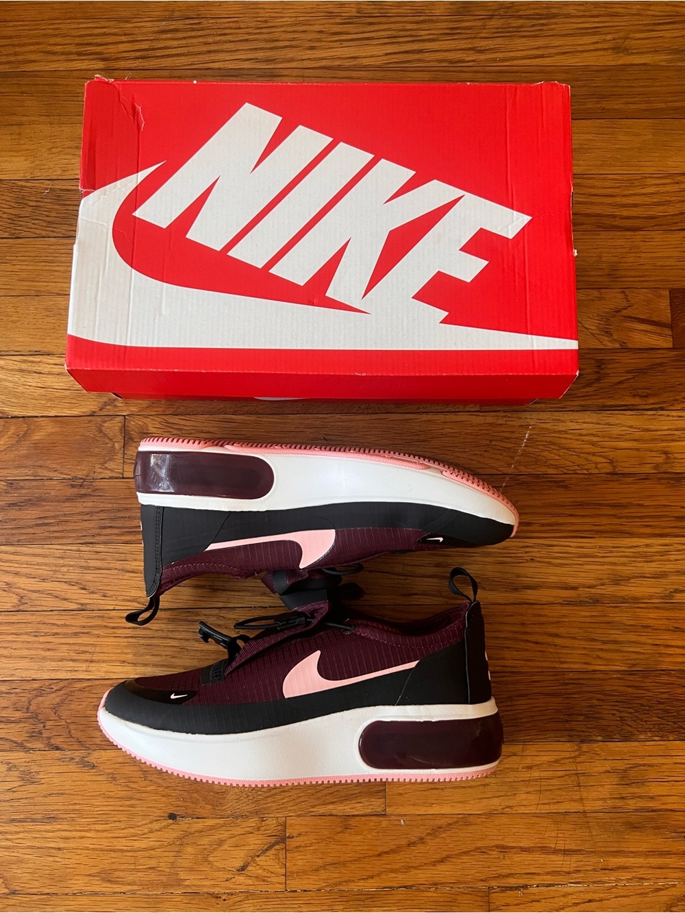NWT Boxed Nike Air Max Dia